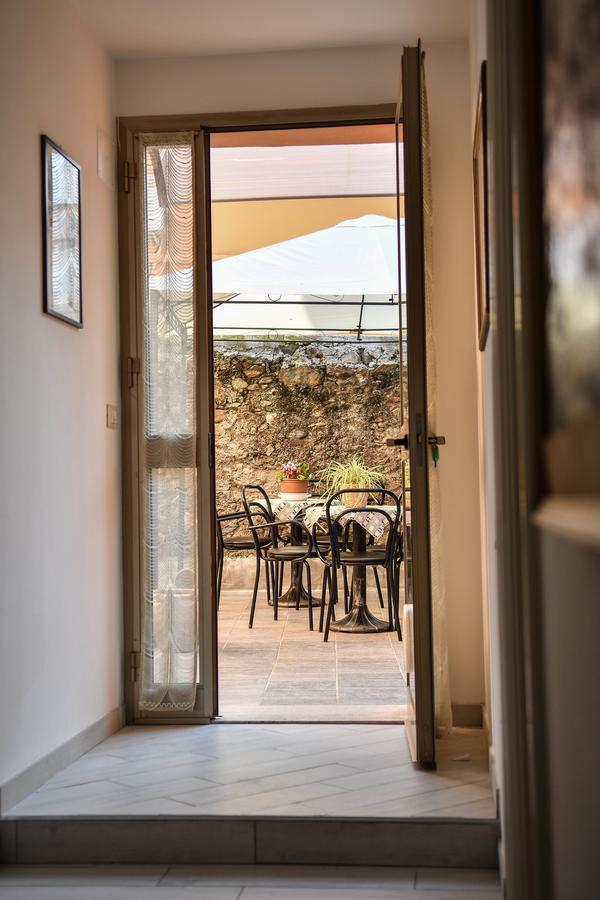 La Terra Di Mingo Acomodação com café da manhã Vado Ligure Exterior foto